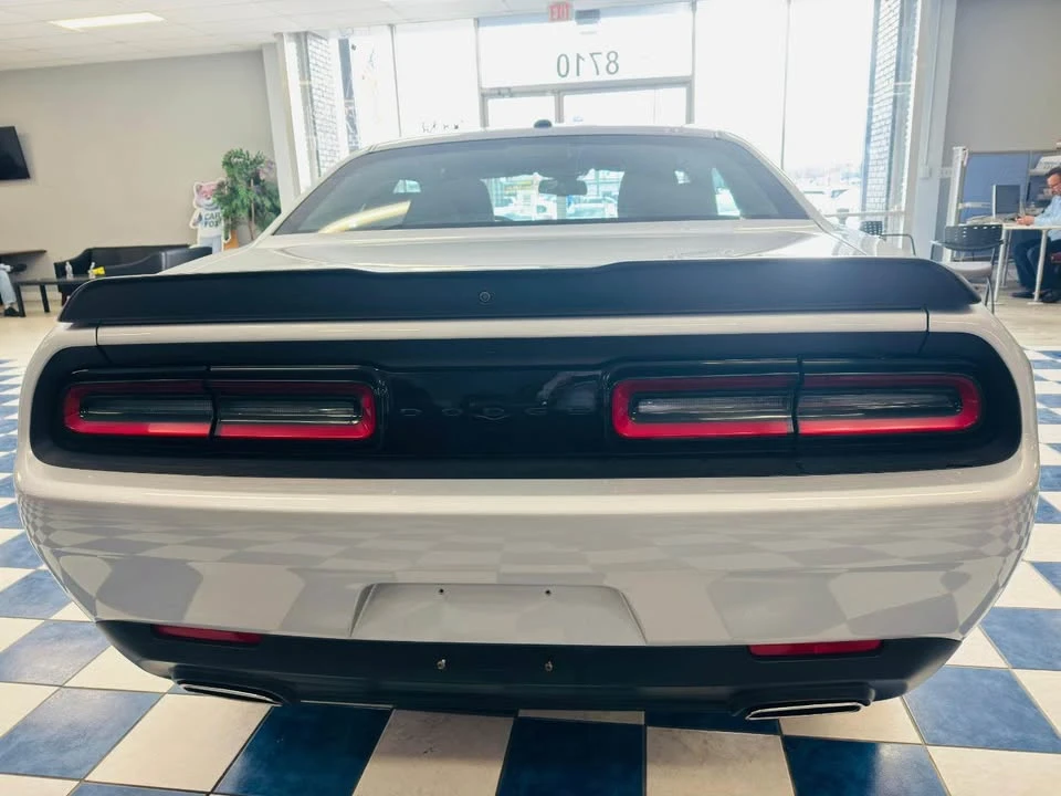 2022 Dodge Challenger 3rd Gen - Image 8 of 18