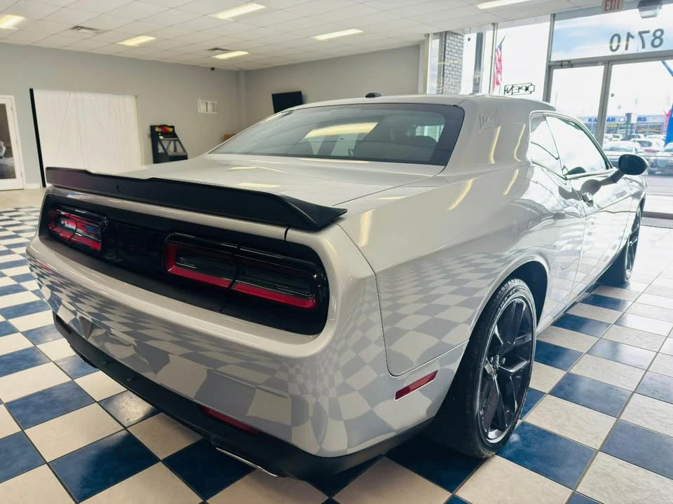 2022 Dodge Challenger 3rd Gen - Image 5 of 18