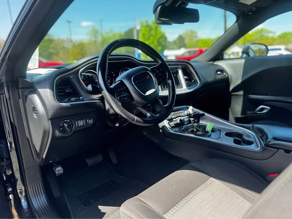 2022 Dodge Challenger 3rd Gen - Image 9 of 20