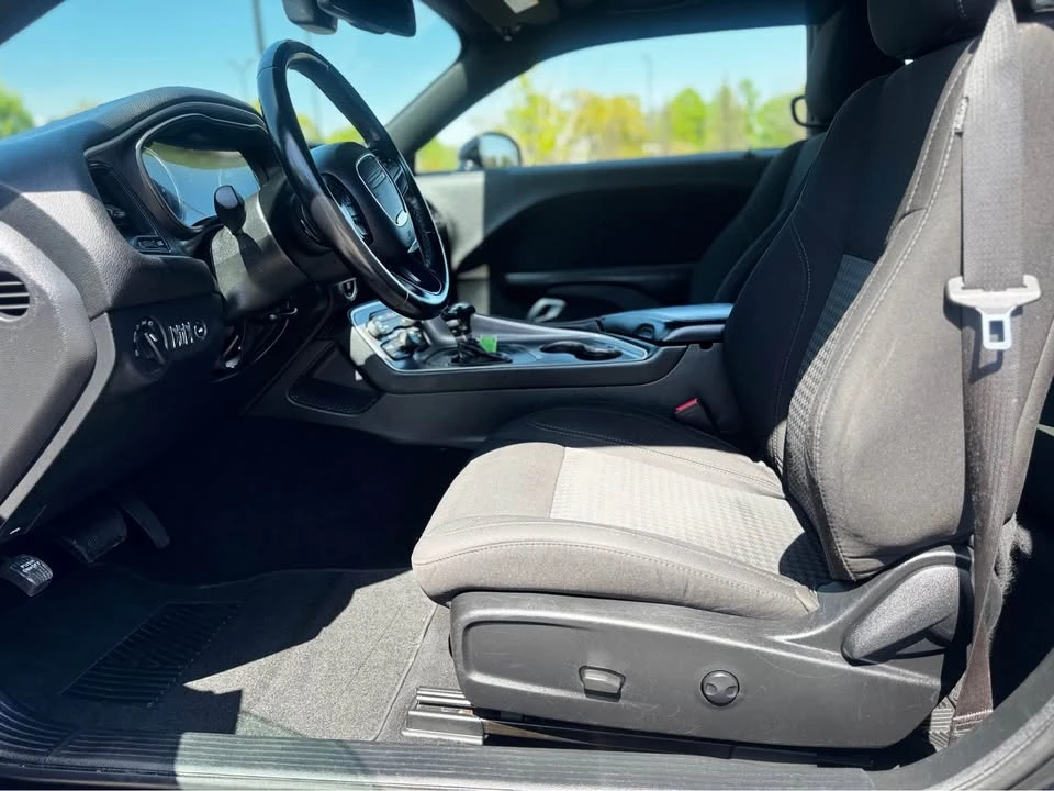 2022 Dodge Challenger 3rd Gen - Image 10 of 20