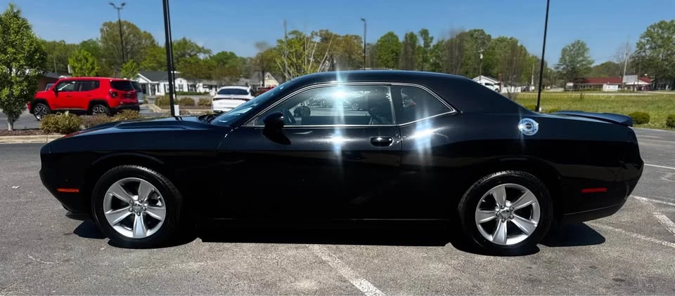 2022 Dodge Challenger 3rd Gen - Image 6 of 20
