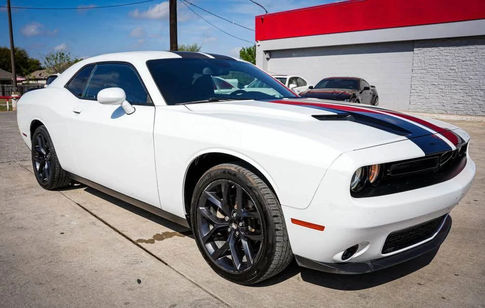 2022 Dodge Challenger 3rd Gen - Image 7 of 11