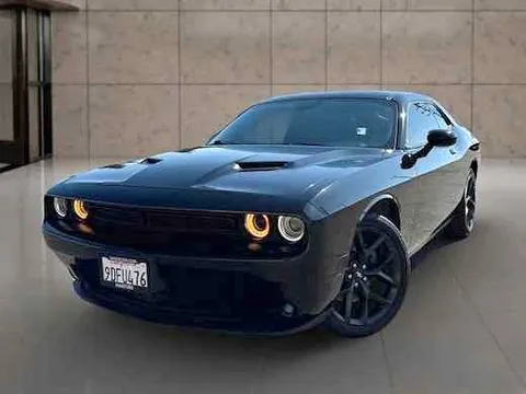 2022 Dodge Challenger SXT Coupe 2D