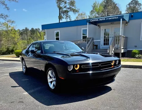 2022 Dodge Challenger SXT Coupe 2D