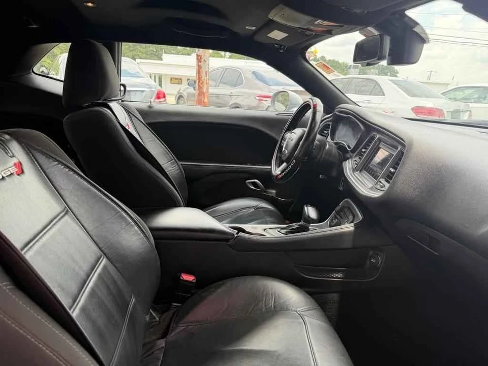 2022 Dodge Challenger 3rd Gen - Image 9 of 12