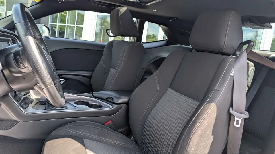 2022 Dodge Challenger 3rd Gen - Image 10 of 16