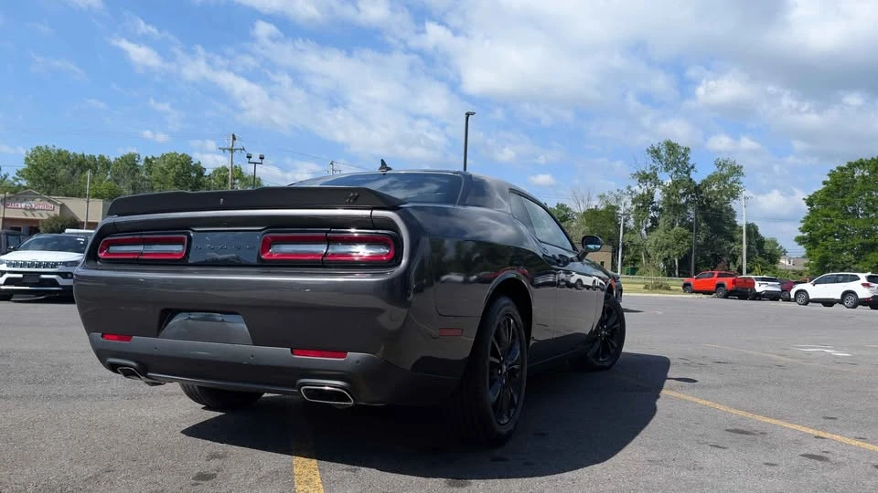 2022 Dodge Challenger 3rd Gen - Image 5 of 16
