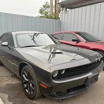 2022 Dodge Challenger SXT Coupe 2D