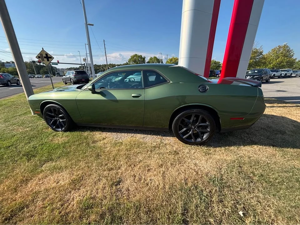 2022 Dodge Challenger 3rd Gen - Image 5 of 10
