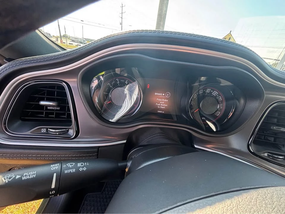 2022 Dodge Challenger 3rd Gen - Image 9 of 10