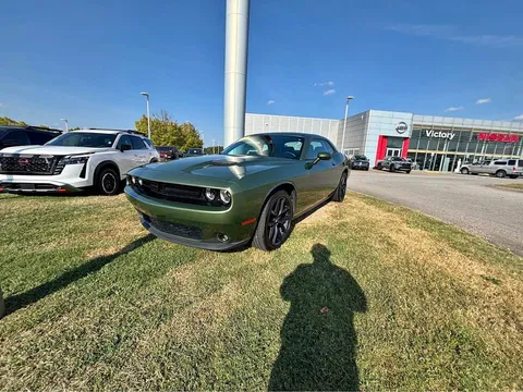 2022 Dodge Challenger SXT Coupe 2D