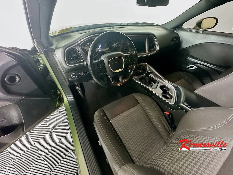 2022 Dodge Challenger 3rd Gen - Image 9 of 21
