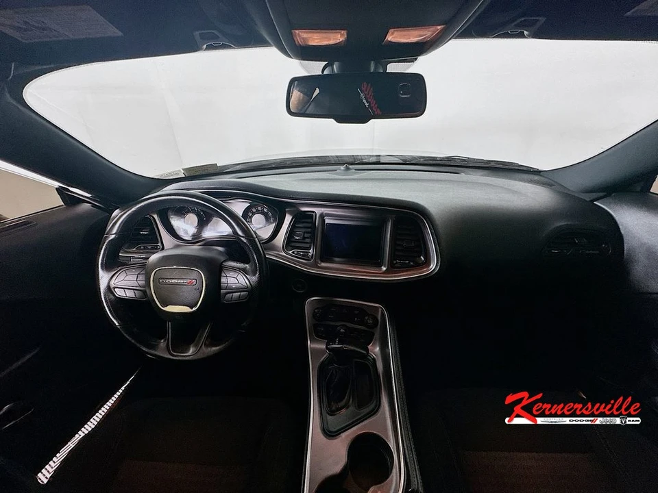 2022 Dodge Challenger 3rd Gen - Image 10 of 21