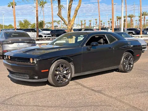 2022 Dodge Challenger SXT