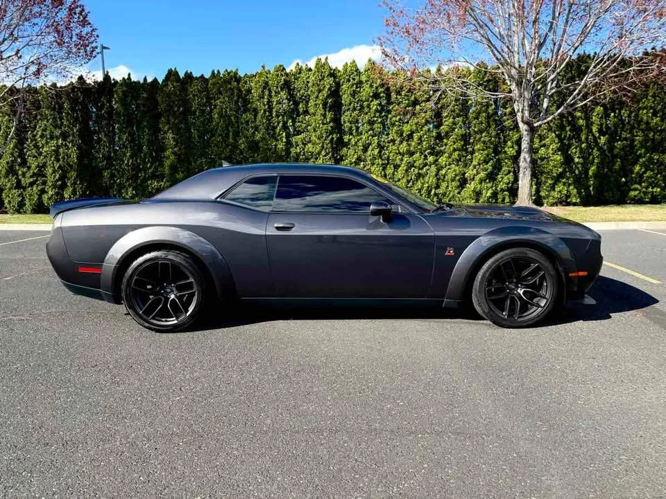 2022 Dodge Challenger SRT8 & 392 3rd Gen - Image 4 of 19