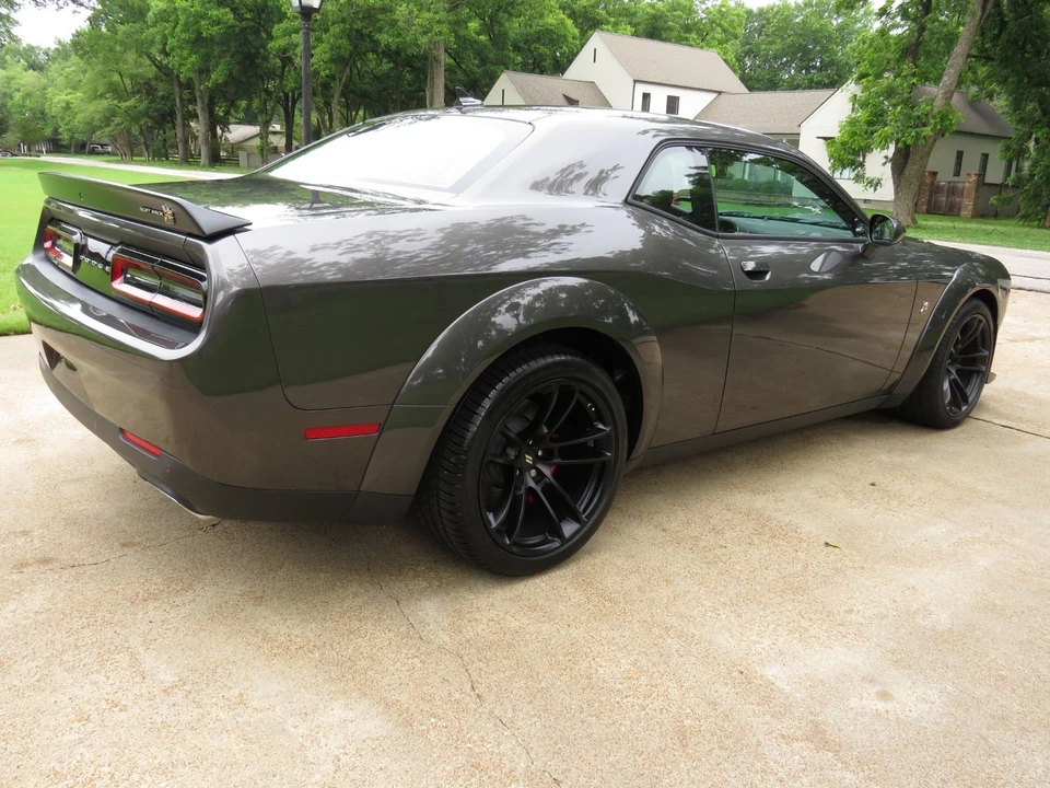 2022 Dodge Challenger SRT8 & 392 3rd Gen - Image 10 of 12