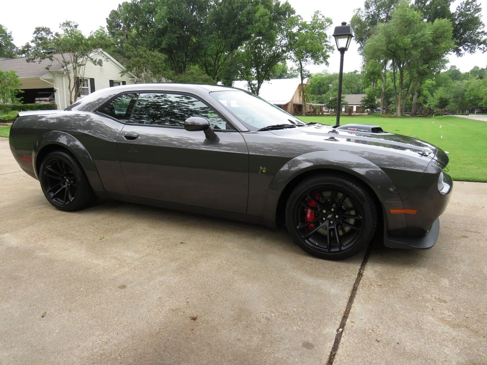 2022 Dodge Challenger SRT8 & 392 3rd Gen - Image 2 of 12