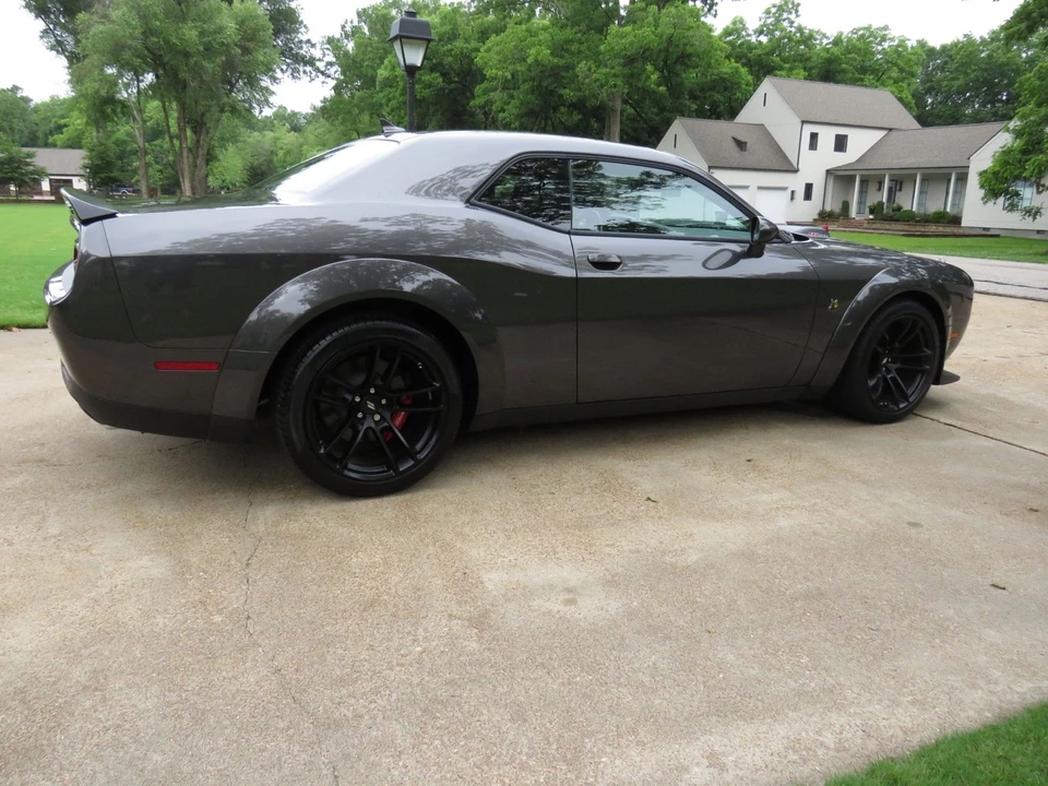 2022 Dodge Challenger SRT8 & 392 3rd Gen - Image 11 of 12