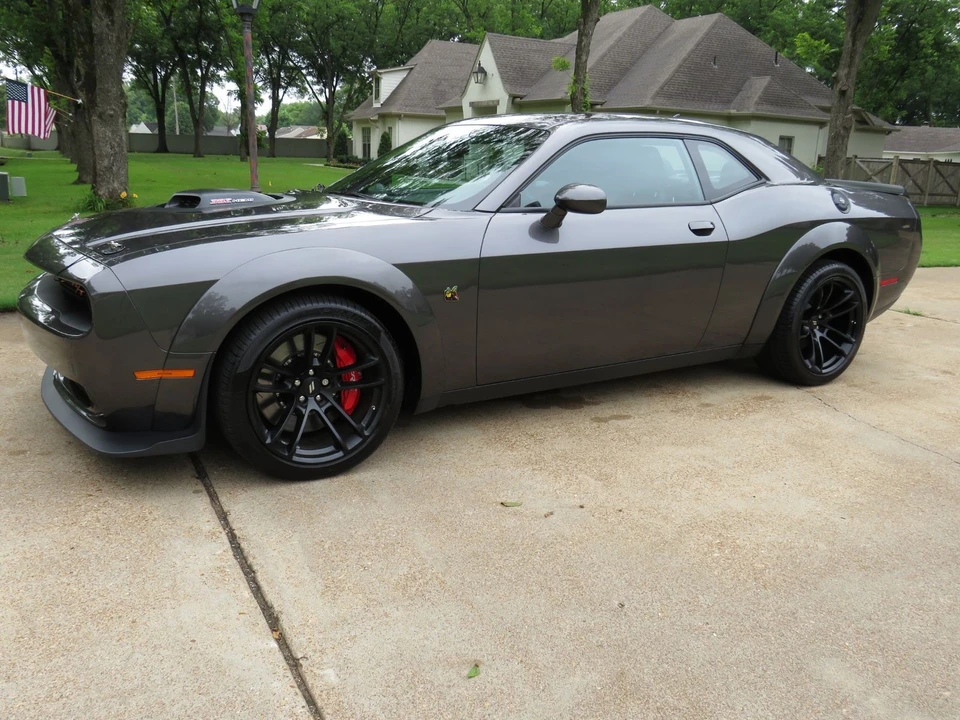 2022 Dodge Challenger SRT8 & 392 3rd Gen - Image 3 of 12