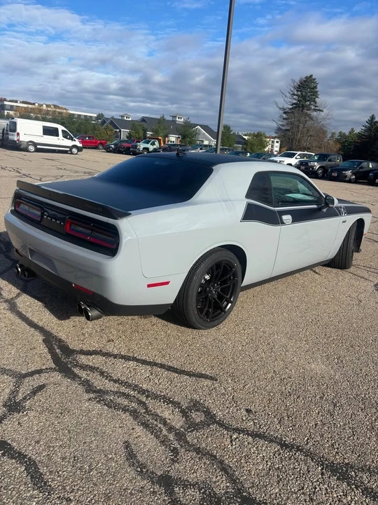 2022 Dodge Challenger SRT8 & 392 3rd Gen - Image 4 of 11