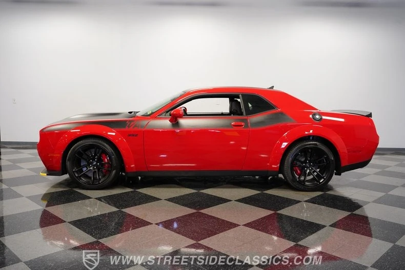 2022 Dodge Challenger 3rd Gen - Image 6 of 31