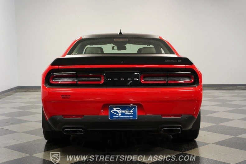 2022 Dodge Challenger 3rd Gen - Image 8 of 31