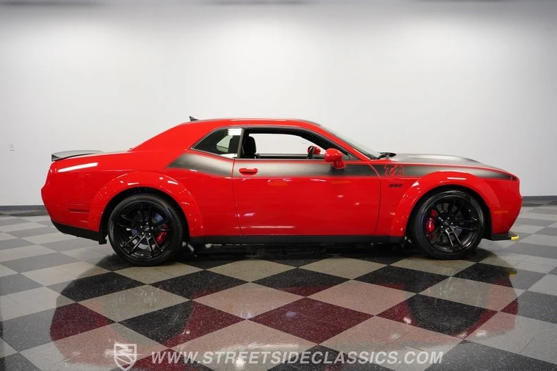 2022 Dodge Challenger 3rd Gen - Image 11 of 31