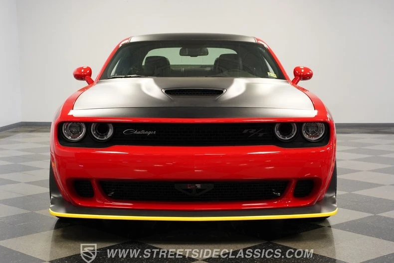 2022 Dodge Challenger 3rd Gen - Image 14 of 31