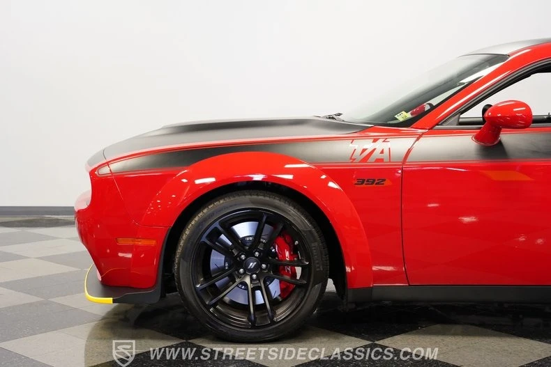 2022 Dodge Challenger 3rd Gen - Image 15 of 31