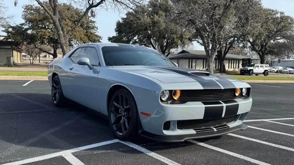 2022 Dodge Challenger 3rd Gen - Image 2 of 9