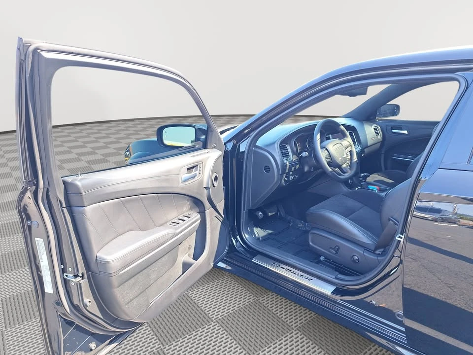 2022 Dodge Charger 7th Gen - Image 9 of 17