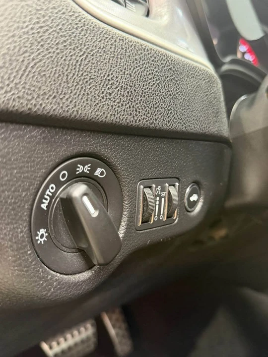 2022 Dodge Charger 7th Gen - Image 5 of 12