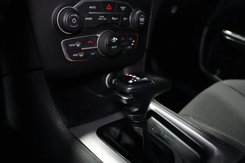 2022 Dodge Charger 7th Gen - Image 15 of 20
