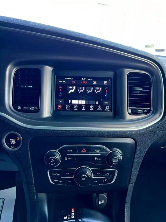 2022 Dodge Charger 8th Gen - Image 6 of 9