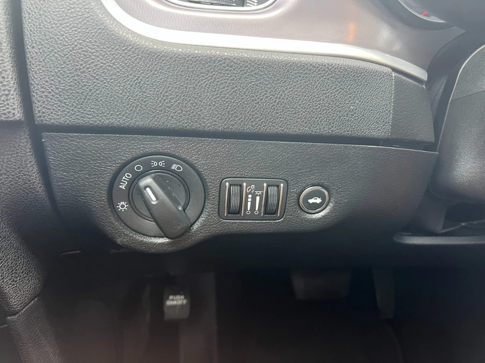 2022 Dodge Charger 7th Gen - Image 22 of 25