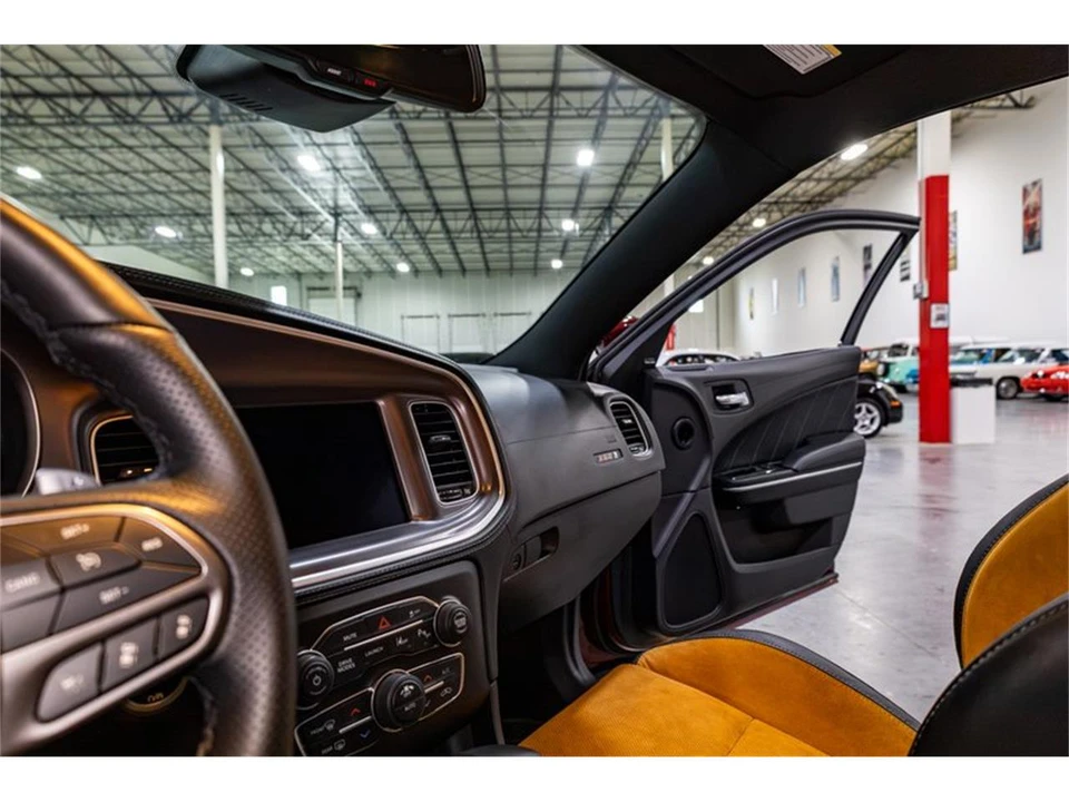 2022 Dodge Charger 7th Gen - Image 12 of 31