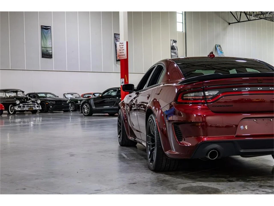 2022 Dodge Charger 7th Gen - Image 27 of 31