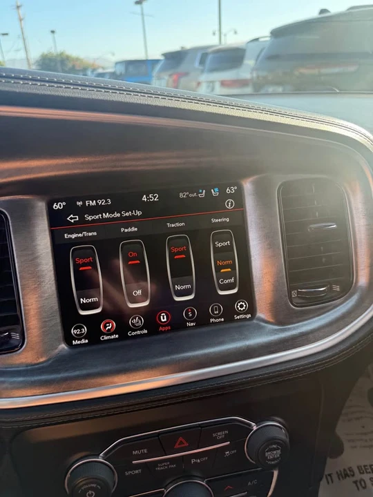 2022 Dodge Charger 7th Gen - Image 10 of 11
