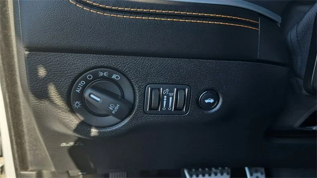 2022 Dodge Charger 7th Gen - Image 13 of 20