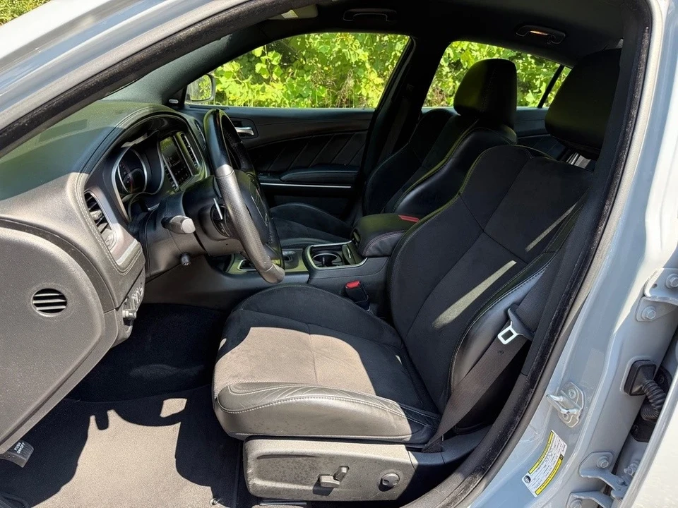 2022 Dodge Charger 7th Gen - Image 11 of 12