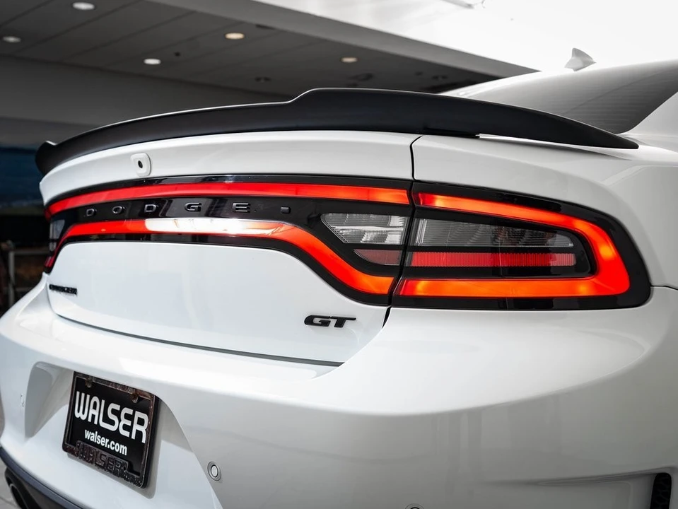 2022 Dodge Charger 7th Gen - Image 16 of 21