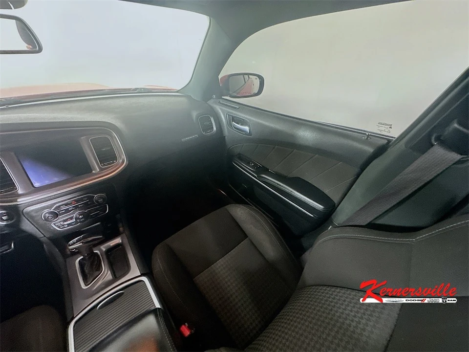 2022 Dodge Charger 7th Gen - Image 11 of 21