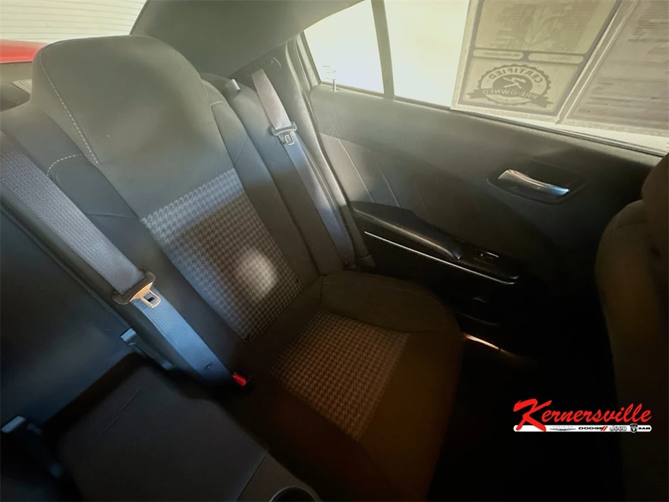 2022 Dodge Charger 7th Gen - Image 14 of 21