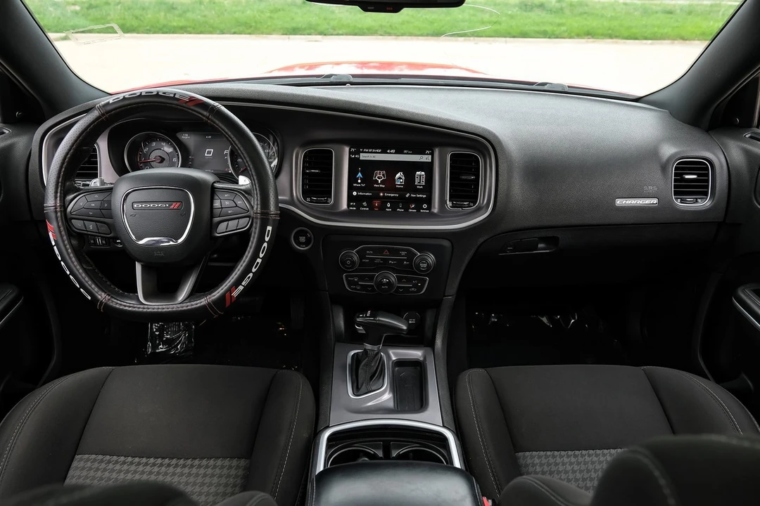 2022 Dodge Charger 7th Gen - Image 16 of 31