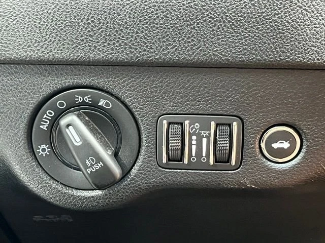 2022 Dodge Charger 7th Gen - Image 13 of 14