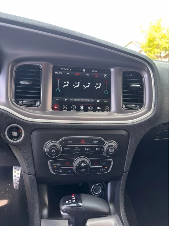2022 Dodge Charger 7th Gen - Image 11 of 14