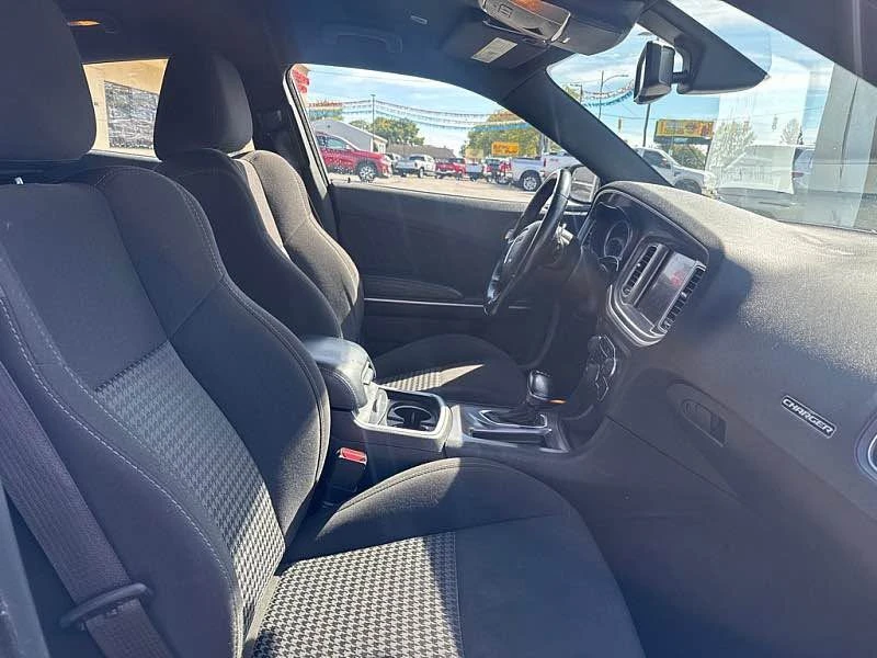 2022 Dodge Charger 7th Gen - Image 17 of 20