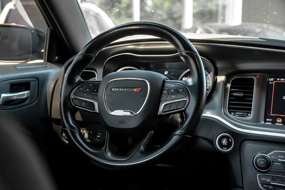2022 Dodge Charger 7th Gen - Image 17 of 20