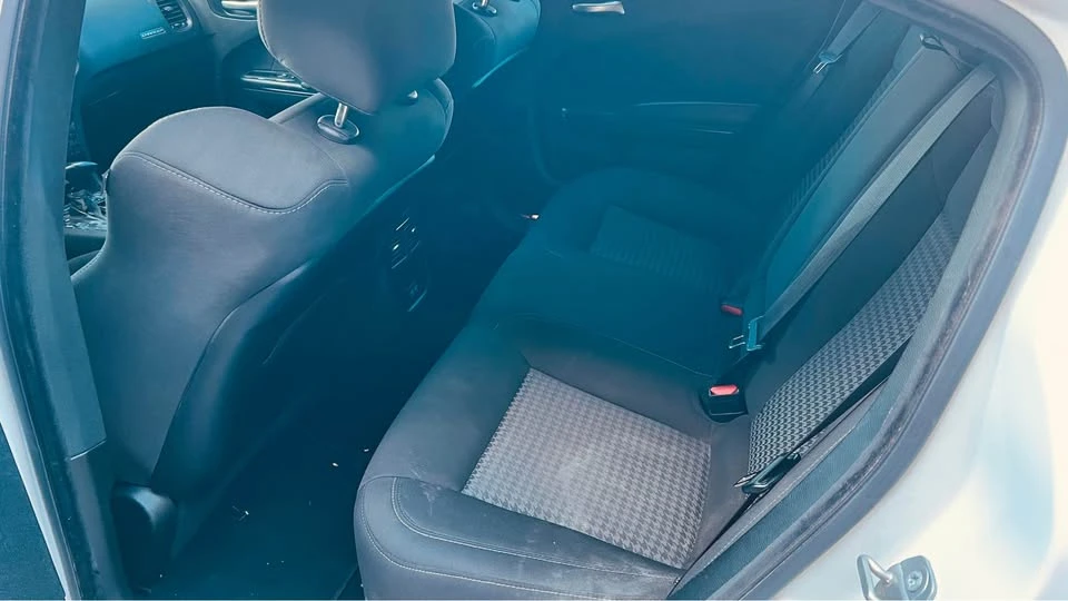 2022 Dodge Charger 7th Gen - Image 13 of 17