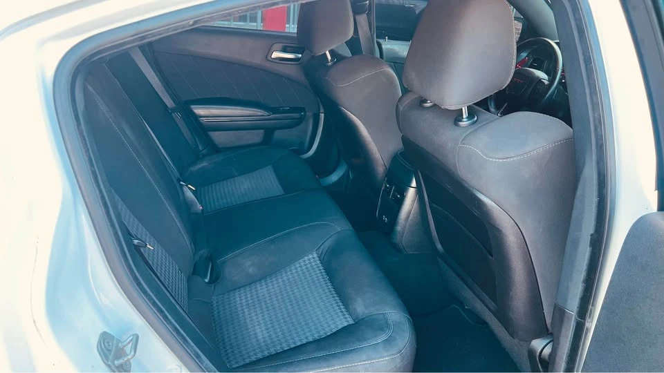 2022 Dodge Charger 7th Gen - Image 11 of 17